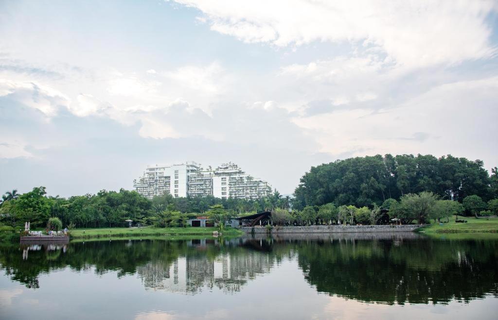 Flamingo Dai Lai Resort - By Bay Luxury Vinh Yen Екстериор снимка