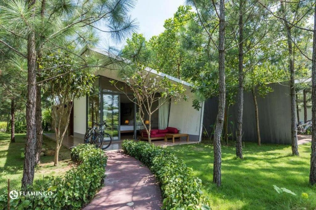 Flamingo Dai Lai Resort - By Bay Luxury Vinh Yen Екстериор снимка